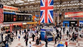 A Walk Through The London Victoria Station London England [upl. by Letnom]